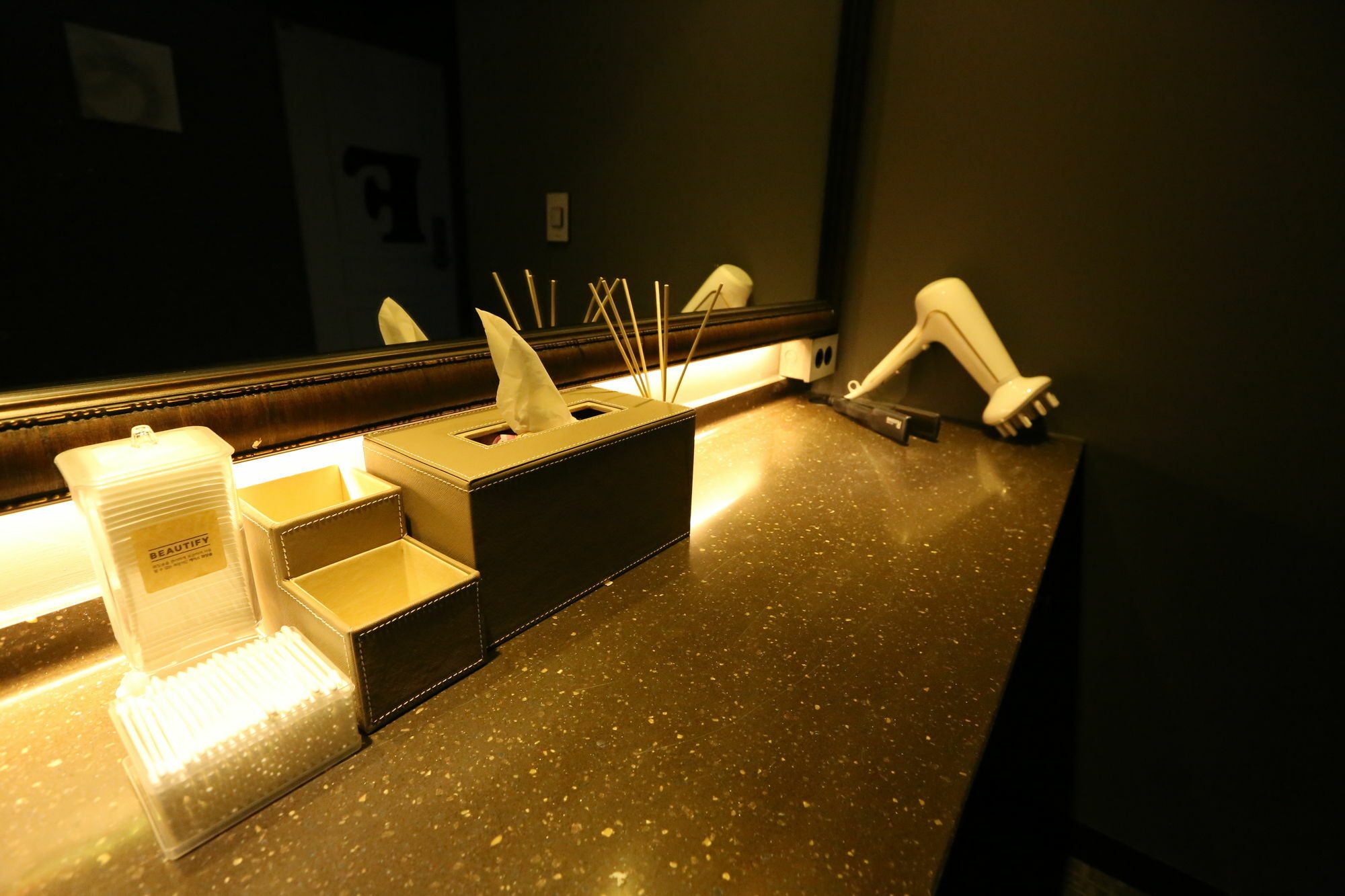 Philstay Myeongdong Boutique Female Сеул Экстерьер фото